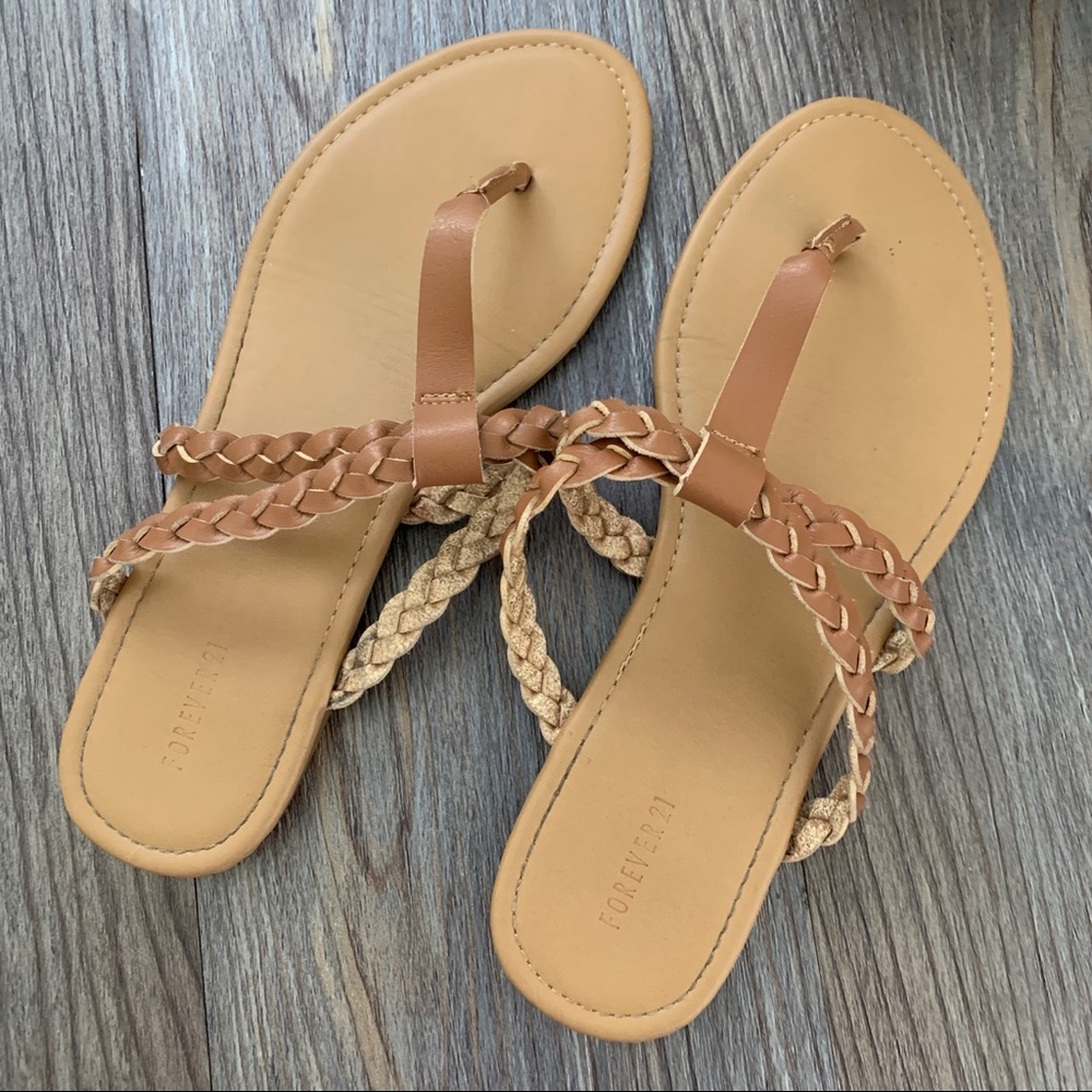 Tan Sandals size 6/7 - Picture 2 of 4